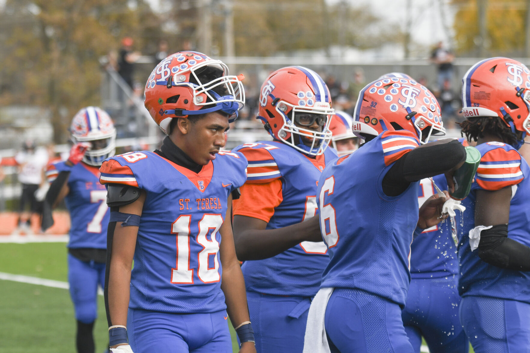 103022-dec-spt-st-teresa-football-gallery_15.JPG